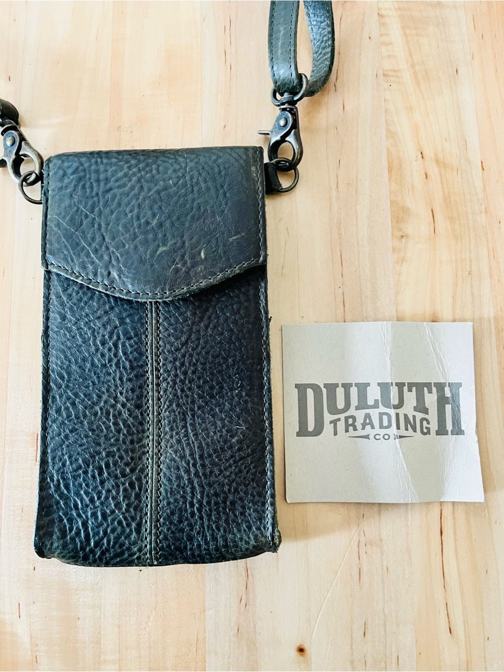Duluth Trading Co Forest Green Oiled Leather Crossbody Pouch with Strap